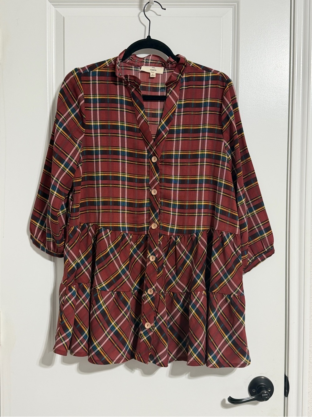 entro Burgundy Plaid Button-Front Peplum Tunic